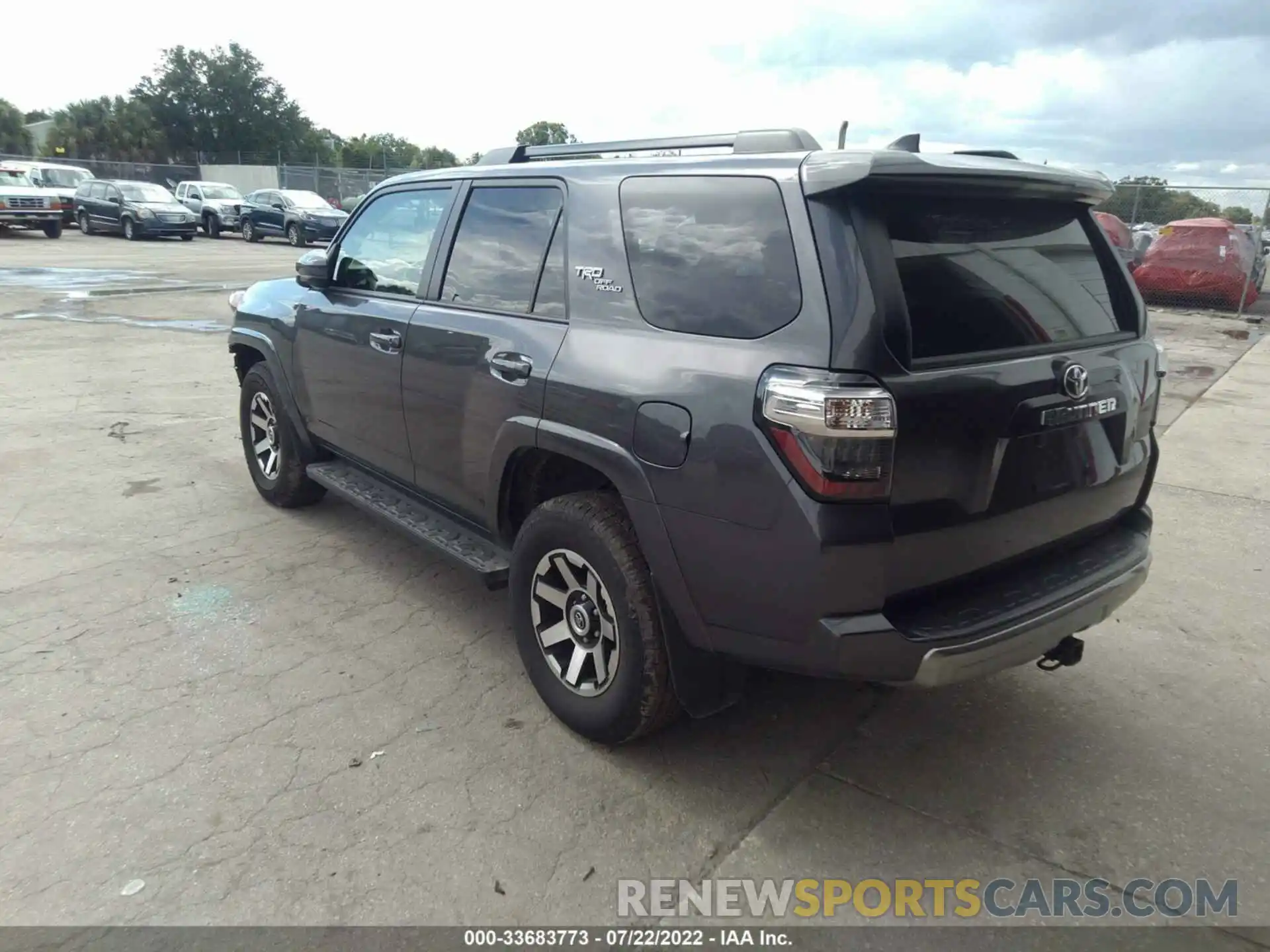 3 Photograph of a damaged car JTEPU5JR5M5923298 TOYOTA 4RUNNER 2021