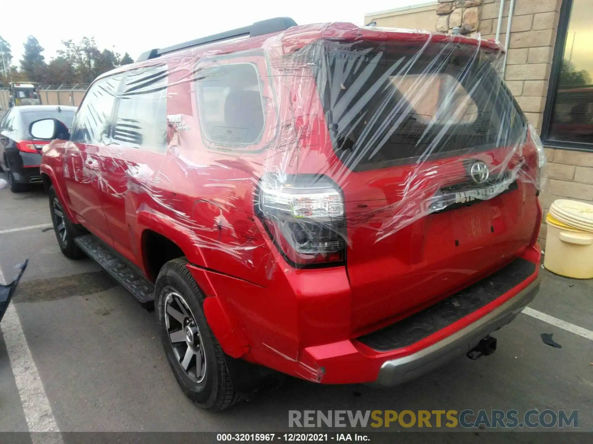 3 Photograph of a damaged car JTEPU5JR6M5934424 TOYOTA 4RUNNER 2021