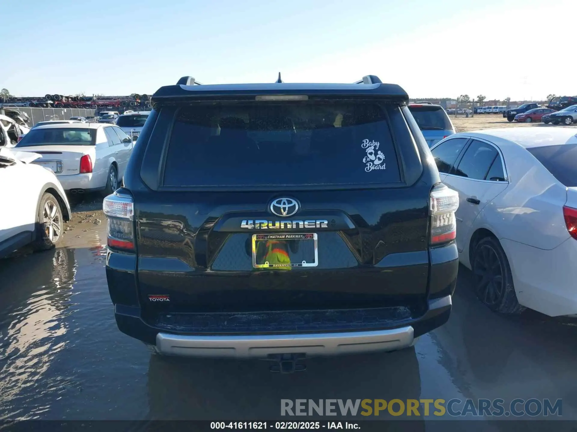 16 Photograph of a damaged car JTEPU5JR7M5949580 TOYOTA 4RUNNER 2021