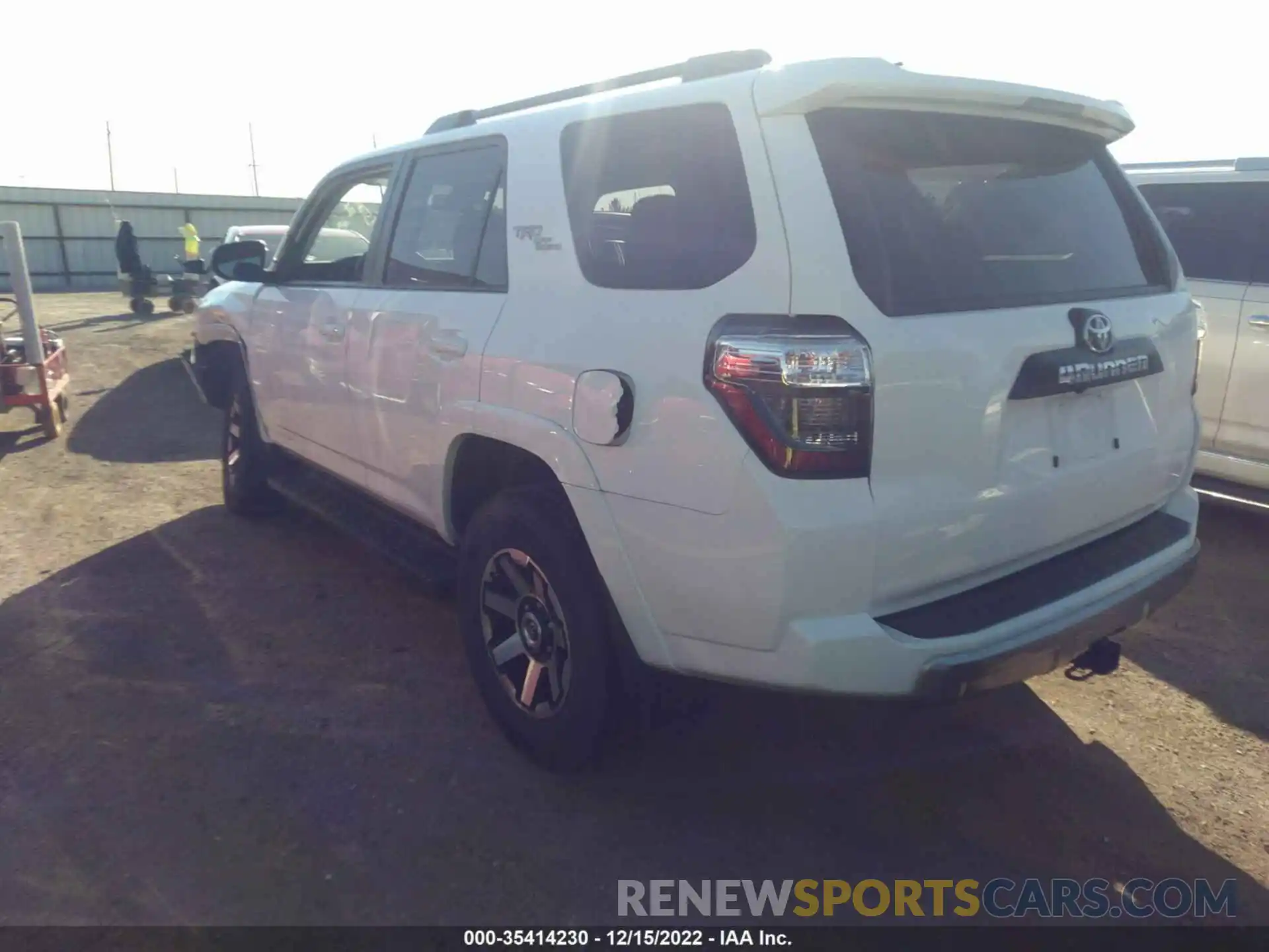 3 Photograph of a damaged car JTEPU5JR8M5900419 TOYOTA 4RUNNER 2021