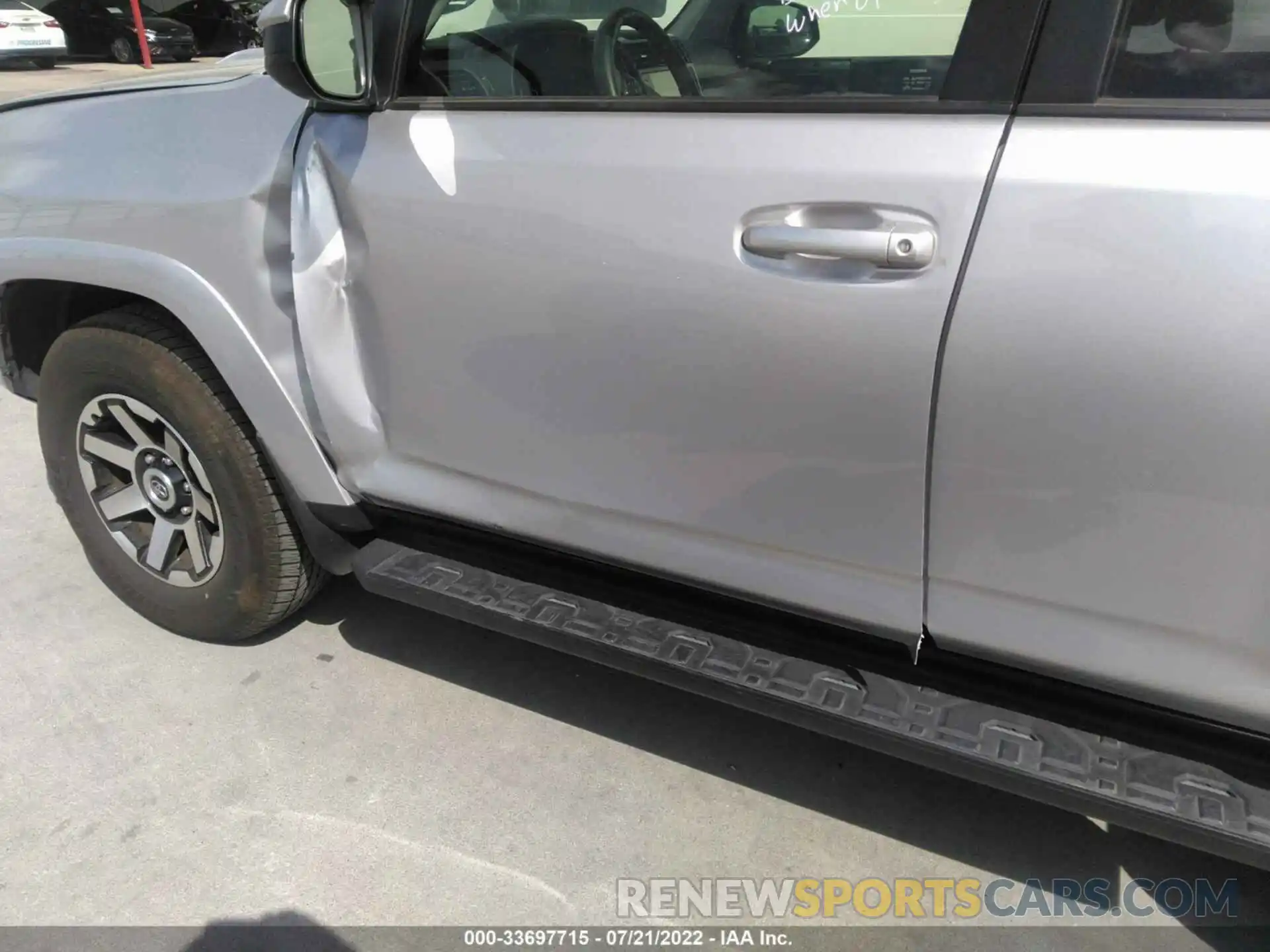 6 Photograph of a damaged car JTEPU5JRXM5932711 TOYOTA 4RUNNER 2021