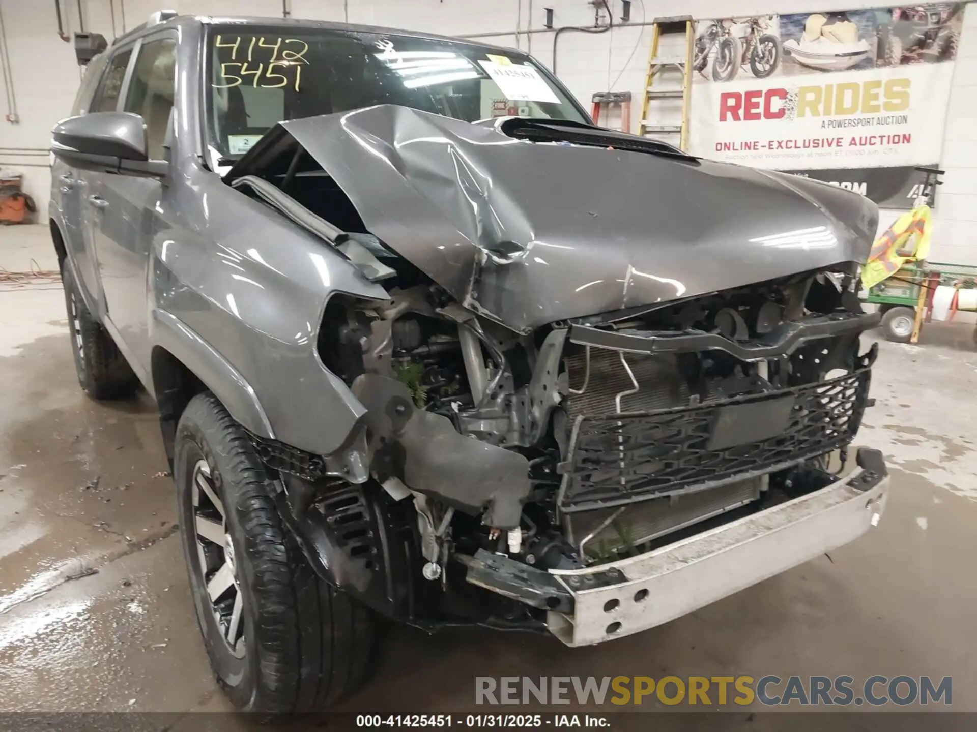 6 Photograph of a damaged car JTERU5JR0M5908295 TOYOTA 4RUNNER 2021