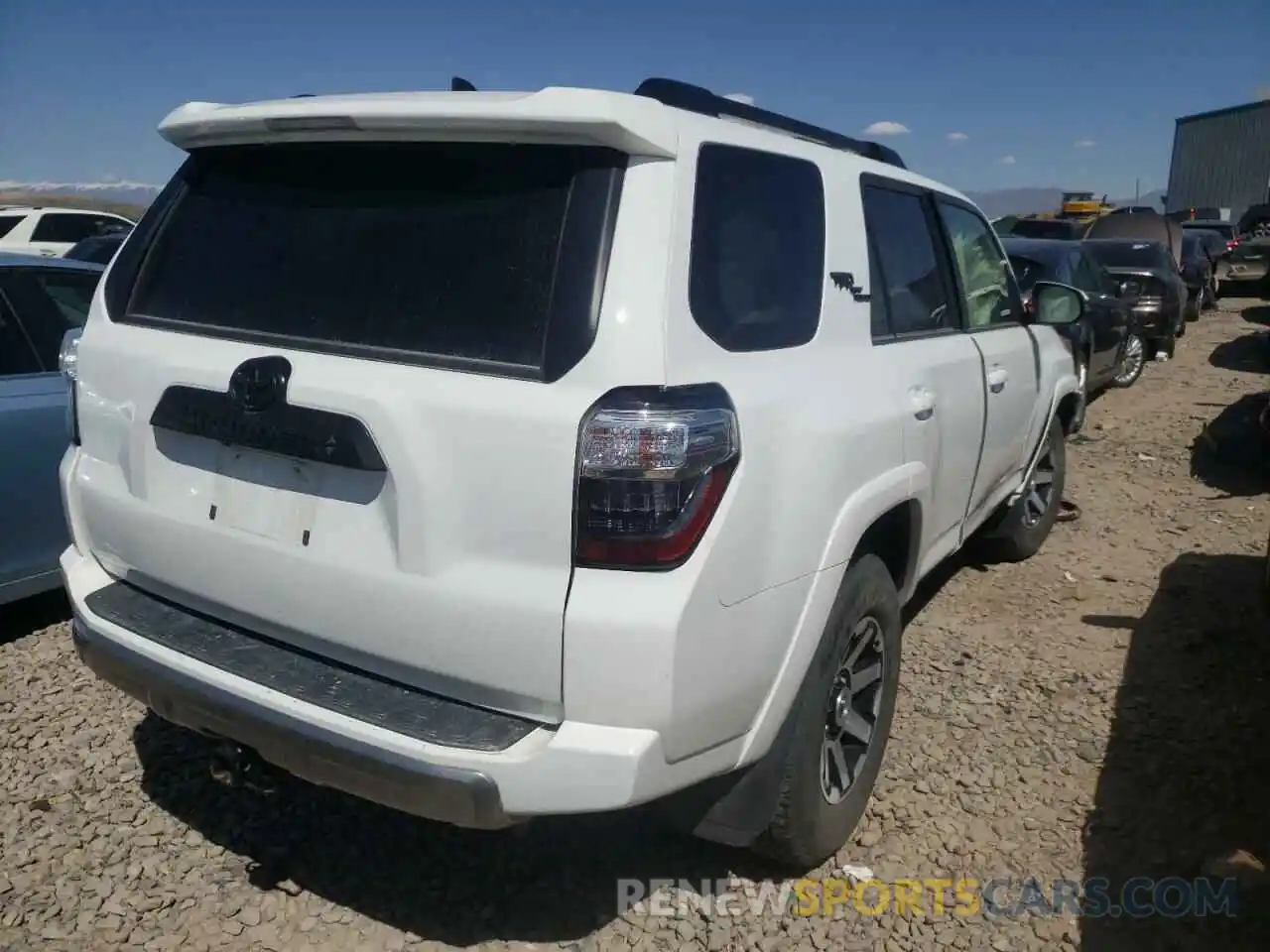 4 Photograph of a damaged car JTERU5JR0M5928417 TOYOTA 4RUNNER 2021