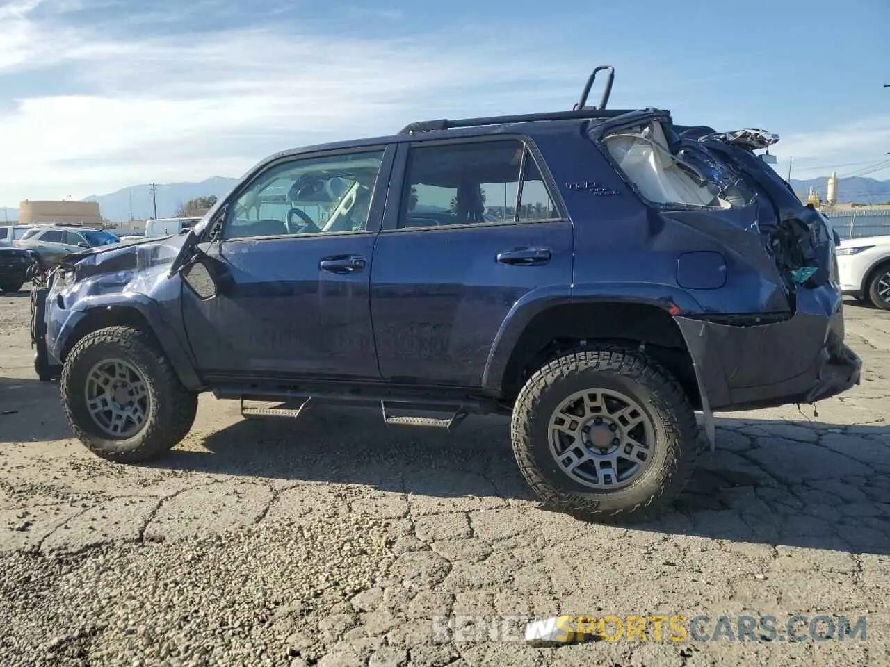 2 Photograph of a damaged car JTERU5JR1M5845692 TOYOTA 4RUNNER 2021