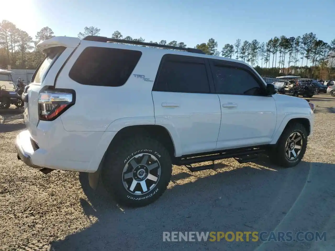 3 Photograph of a damaged car JTERU5JR2M5876417 TOYOTA 4RUNNER 2021