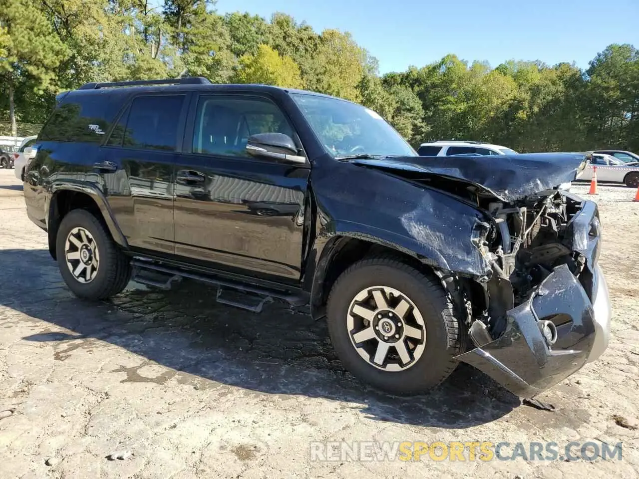 4 Photograph of a damaged car JTERU5JR3M5869413 TOYOTA 4RUNNER 2021
