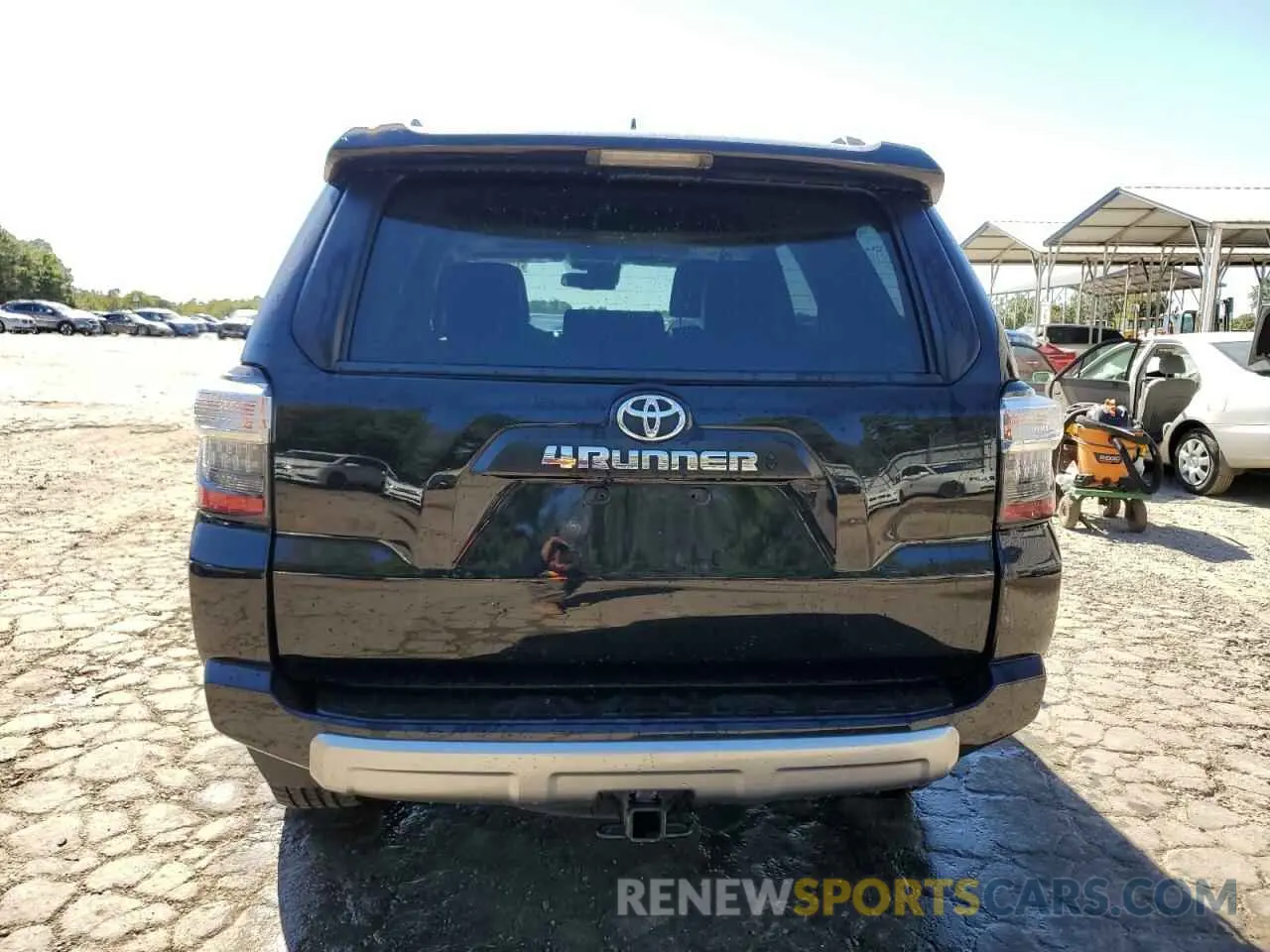 6 Photograph of a damaged car JTERU5JR3M5869413 TOYOTA 4RUNNER 2021