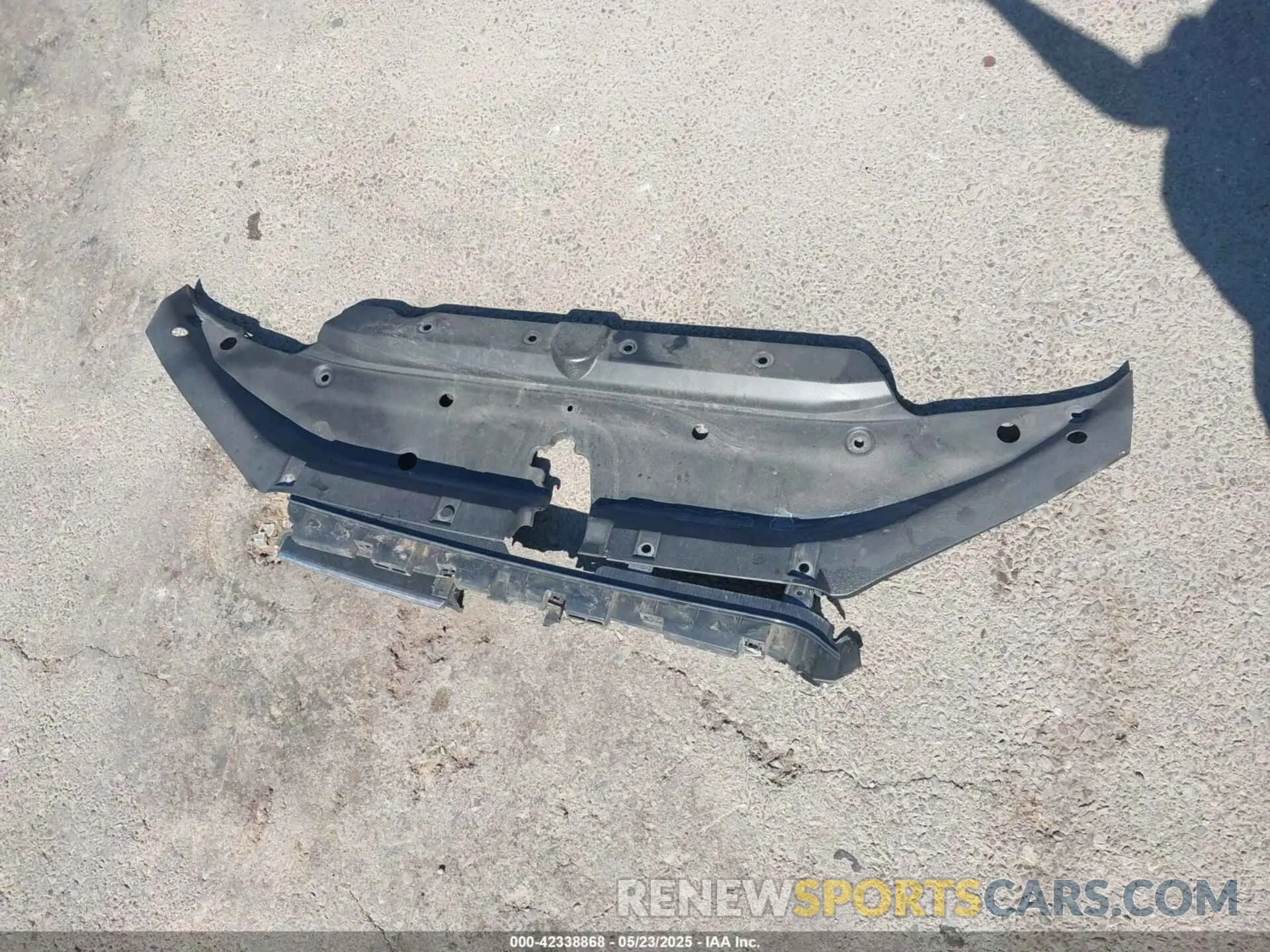 11 Photograph of a damaged car JTERU5JR3M5879360 TOYOTA 4RUNNER 2021