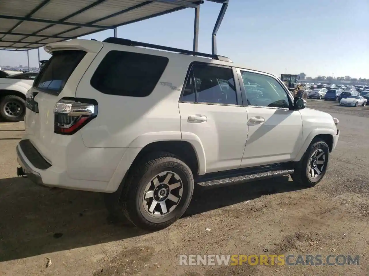 3 Photograph of a damaged car JTERU5JR3M5897602 TOYOTA 4RUNNER 2021