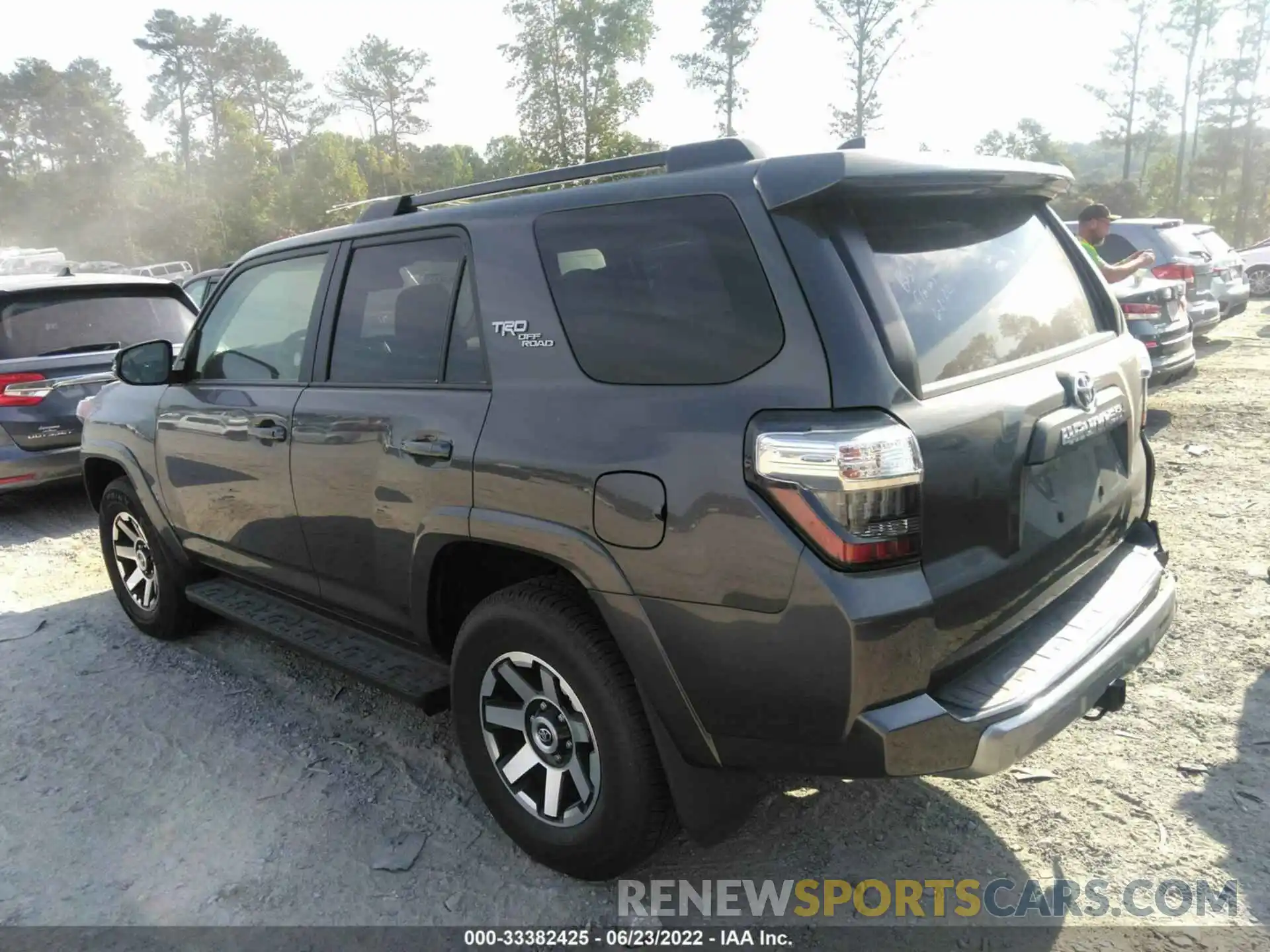 3 Photograph of a damaged car JTERU5JR3M5920716 TOYOTA 4RUNNER 2021