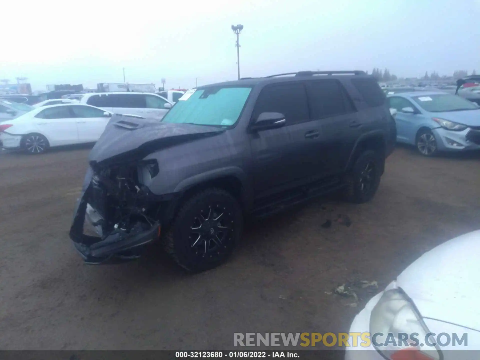 2 Photograph of a damaged car JTERU5JR4M5842205 TOYOTA 4RUNNER 2021