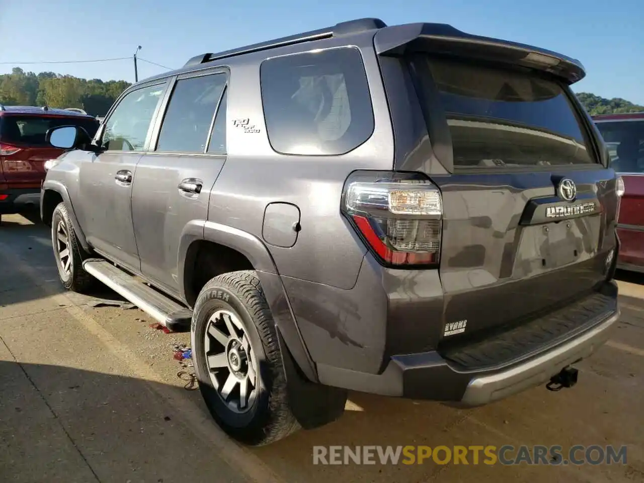 3 Photograph of a damaged car JTERU5JR4M5846500 TOYOTA 4RUNNER 2021