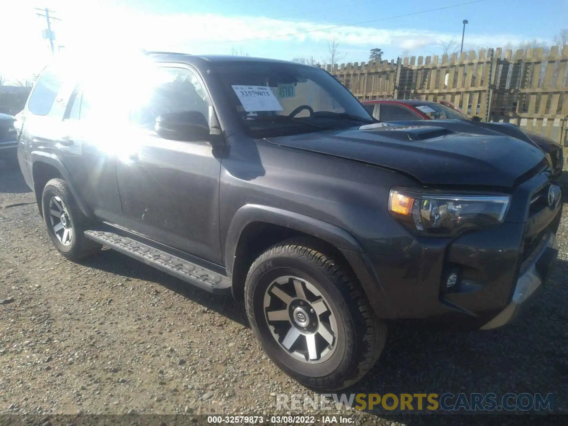 1 Photograph of a damaged car JTERU5JR4M5847808 TOYOTA 4RUNNER 2021