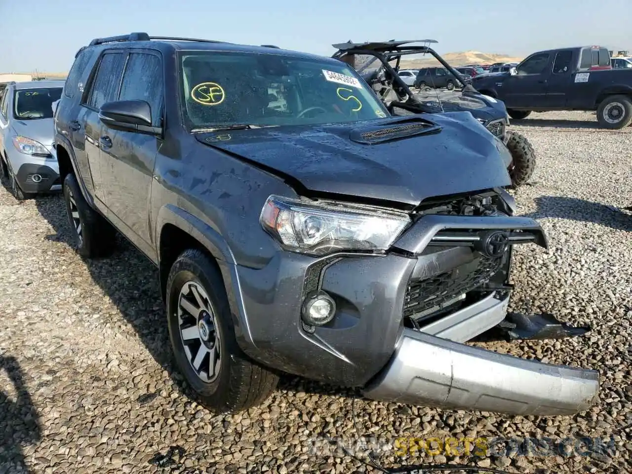 1 Photograph of a damaged car JTERU5JR4M5857299 TOYOTA 4RUNNER 2021