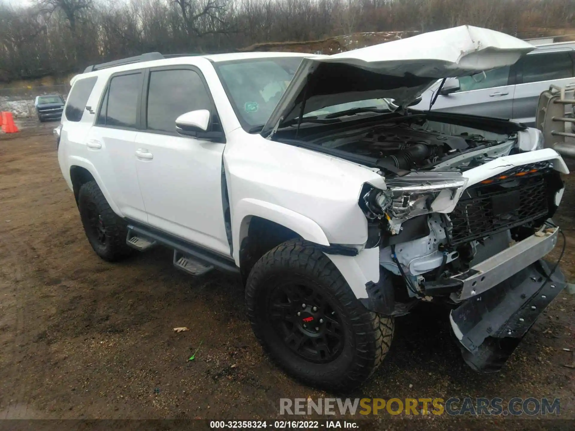 1 Photograph of a damaged car JTERU5JR4M5864978 TOYOTA 4RUNNER 2021