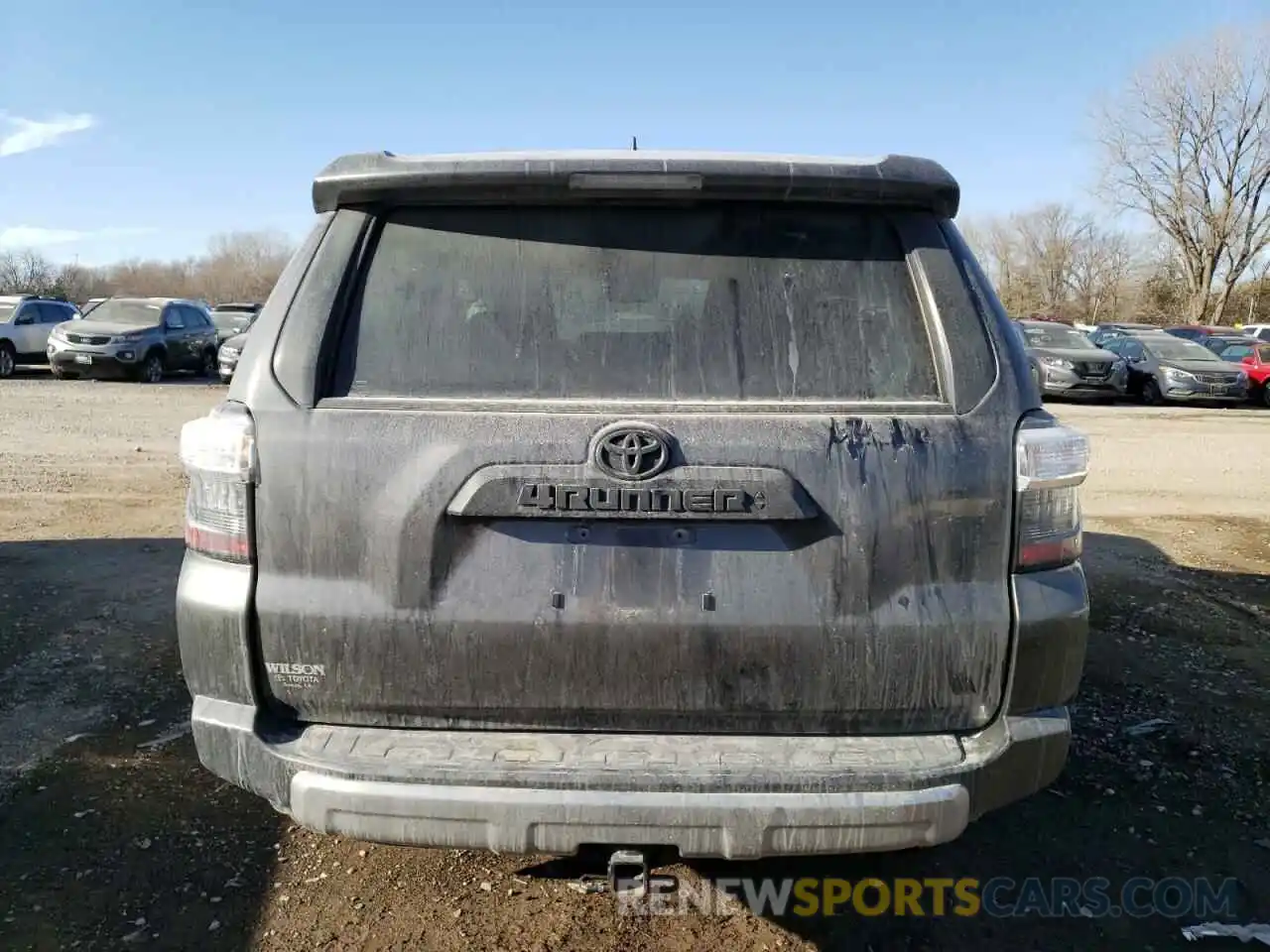 6 Photograph of a damaged car JTERU5JR4M5871848 TOYOTA 4RUNNER 2021