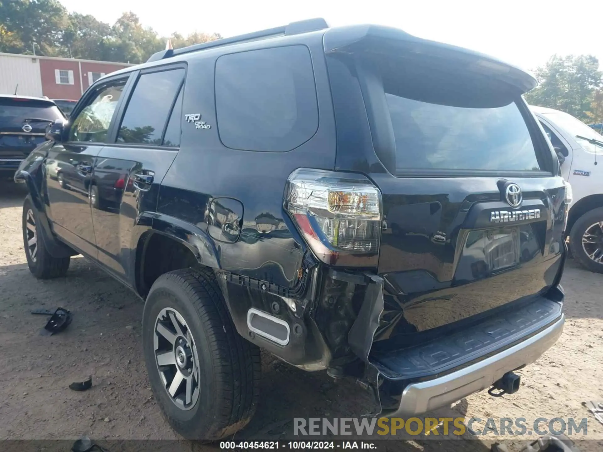 3 Photograph of a damaged car JTERU5JR4M5879237 TOYOTA 4RUNNER 2021