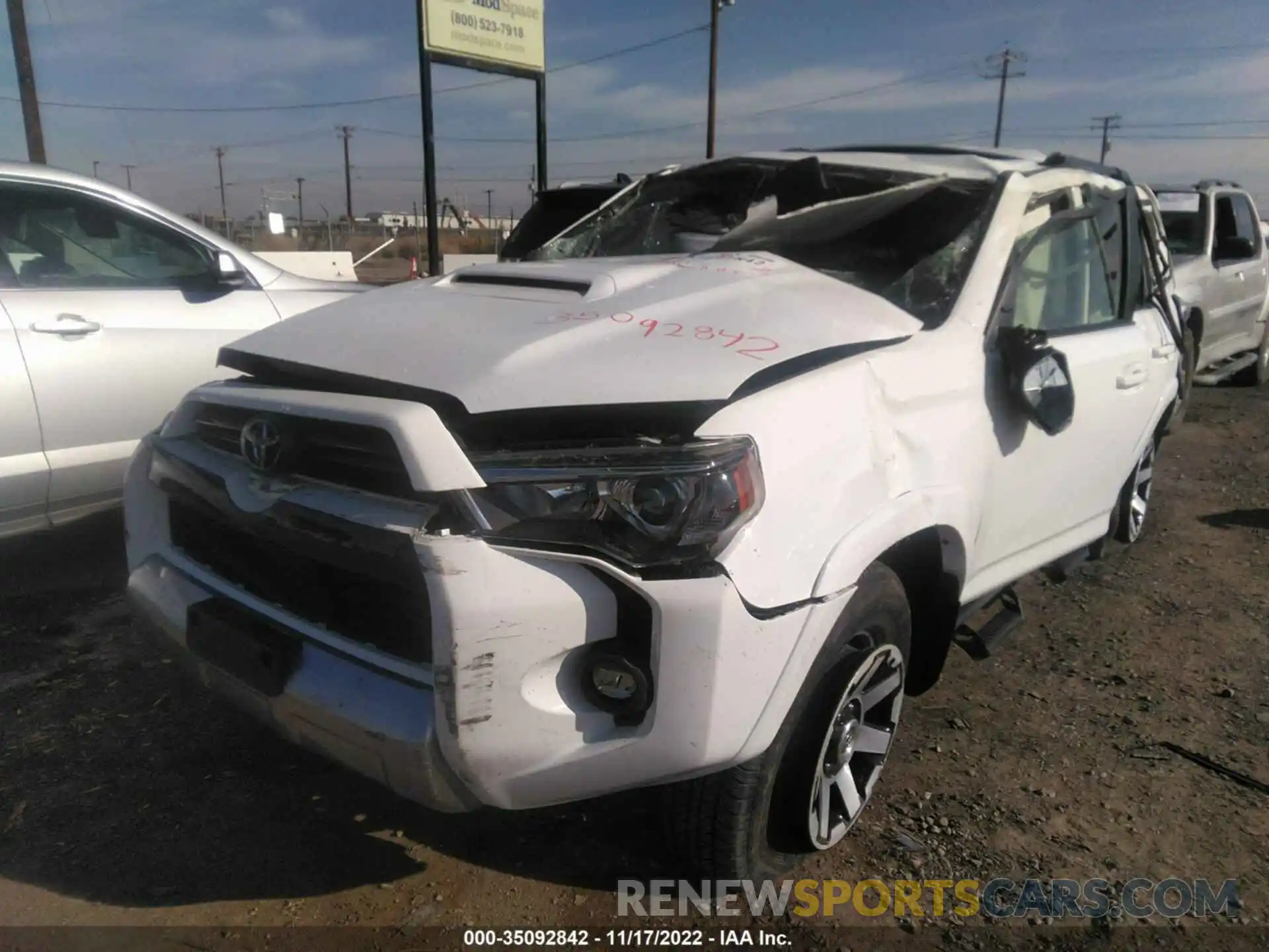 2 Photograph of a damaged car JTERU5JR4M5946581 TOYOTA 4RUNNER 2021