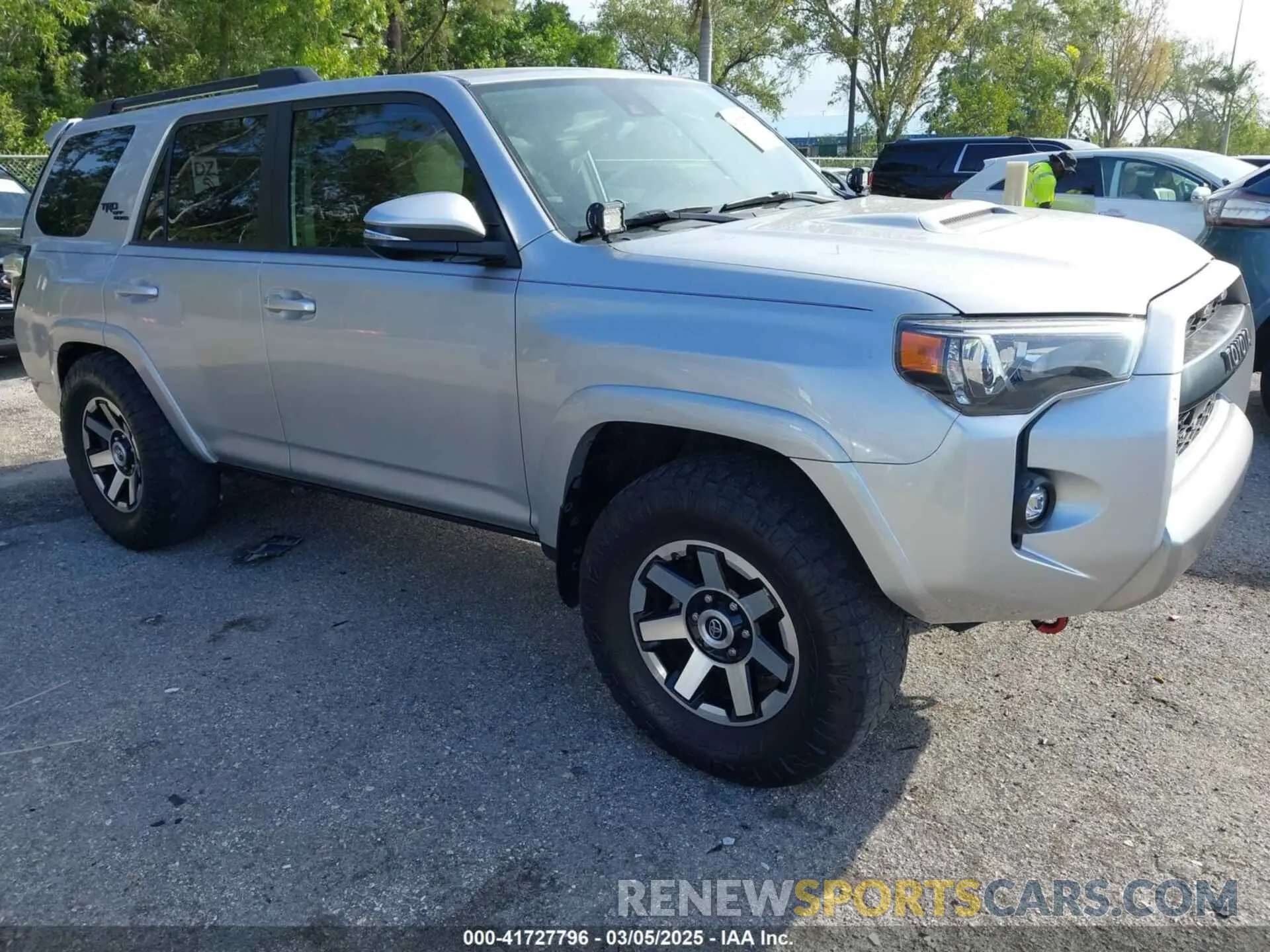 1 Photograph of a damaged car JTERU5JR5M5903450 TOYOTA 4RUNNER 2021