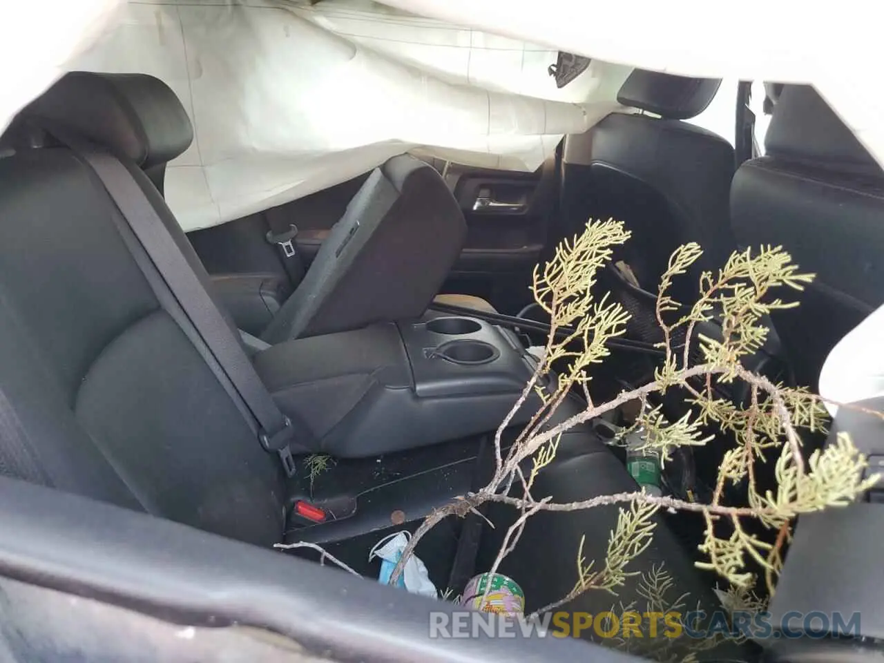 10 Photograph of a damaged car JTERU5JR5M5911712 TOYOTA 4RUNNER 2021