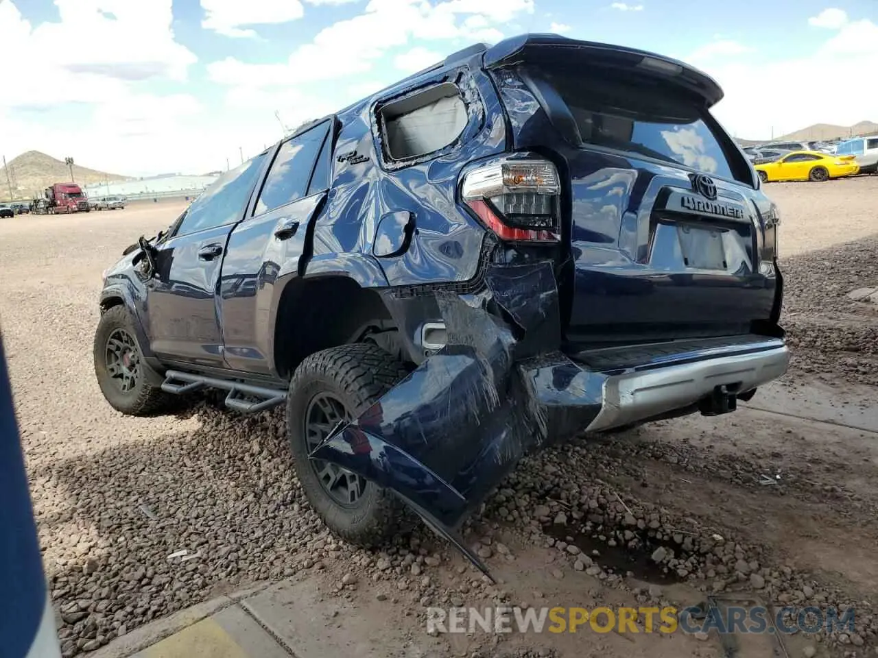 2 Photograph of a damaged car JTERU5JR5M5911712 TOYOTA 4RUNNER 2021