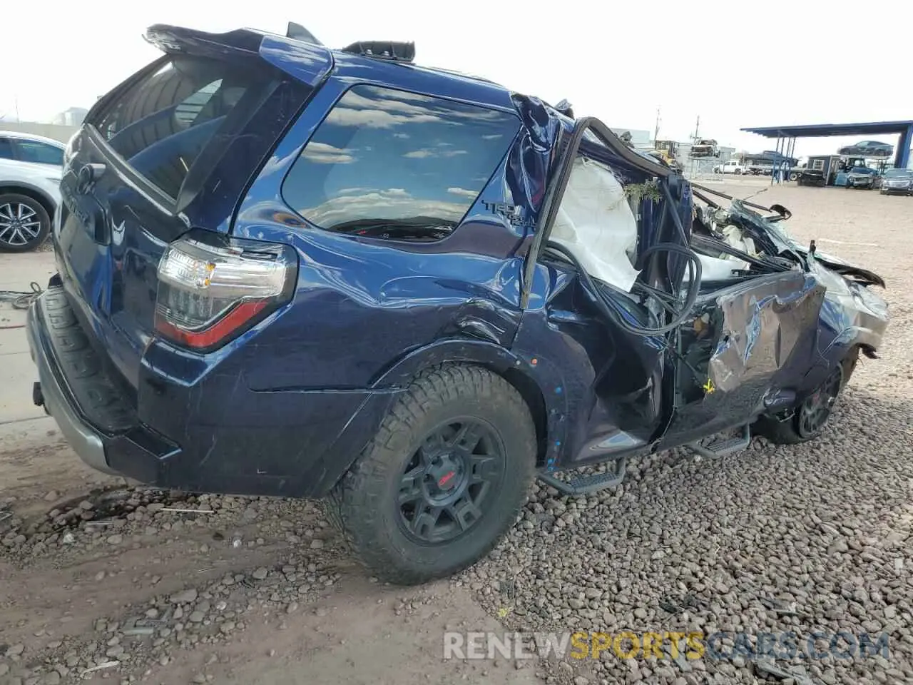 3 Photograph of a damaged car JTERU5JR5M5911712 TOYOTA 4RUNNER 2021