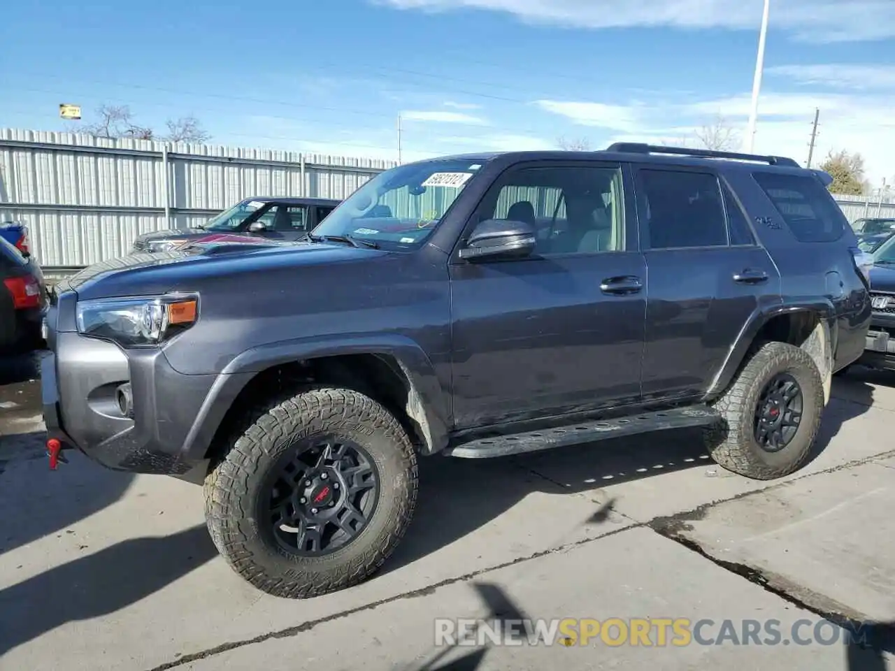 1 Photograph of a damaged car JTERU5JR6M5873830 TOYOTA 4RUNNER 2021