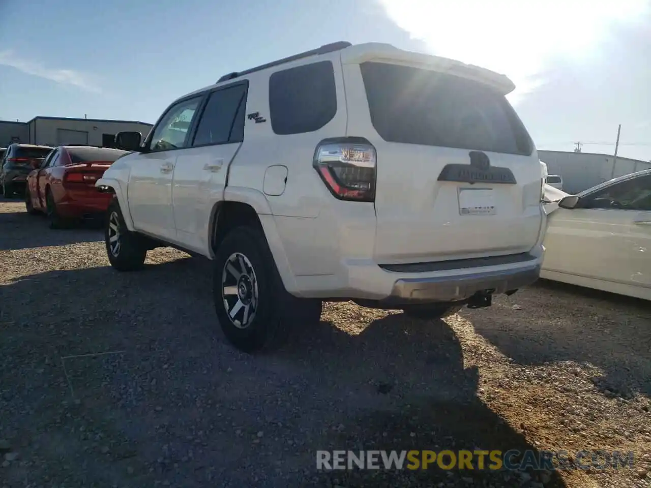 3 Photograph of a damaged car JTERU5JR6M5891857 TOYOTA 4RUNNER 2021