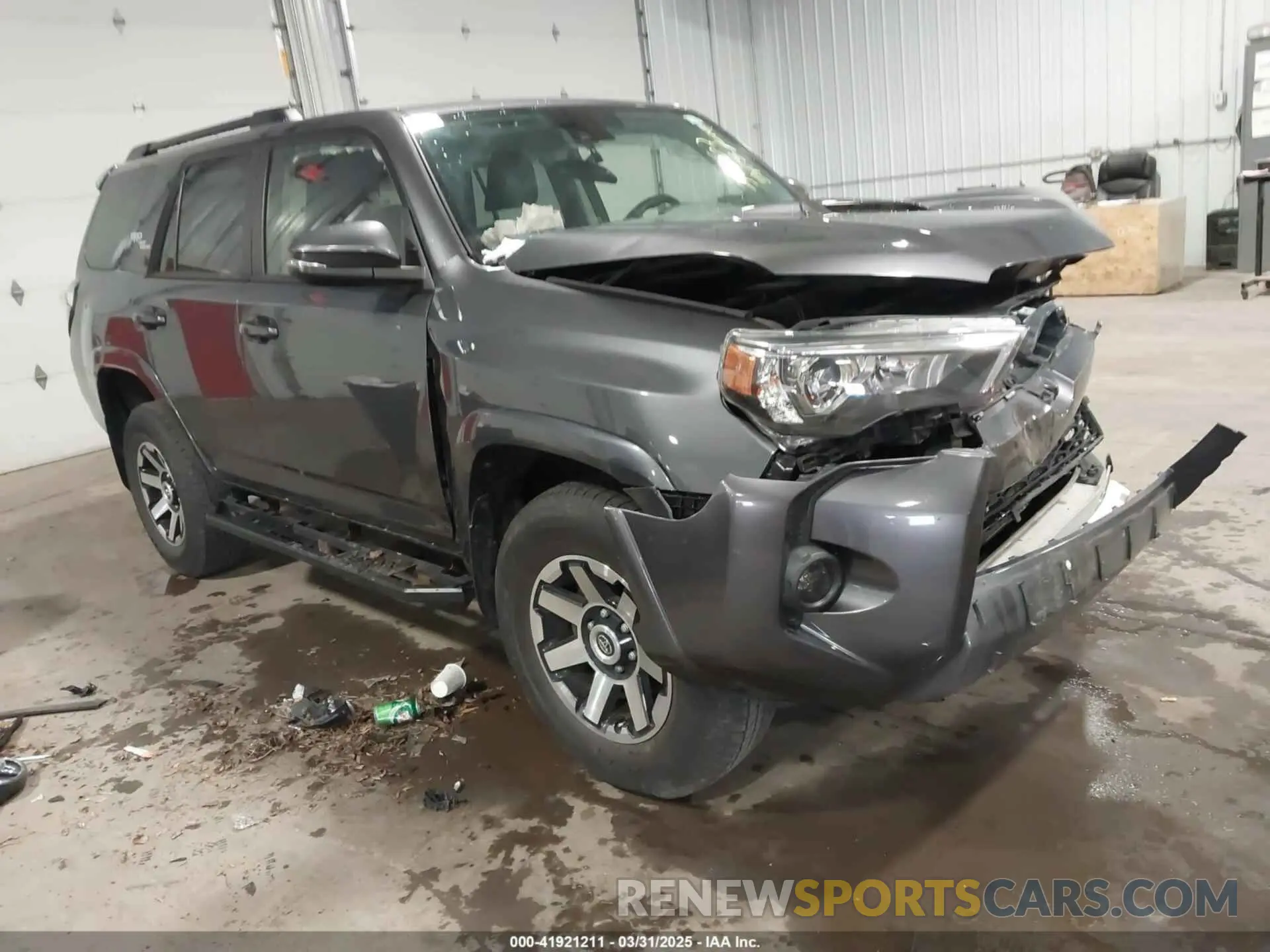 1 Photograph of a damaged car JTERU5JR6M5892569 TOYOTA 4RUNNER 2021