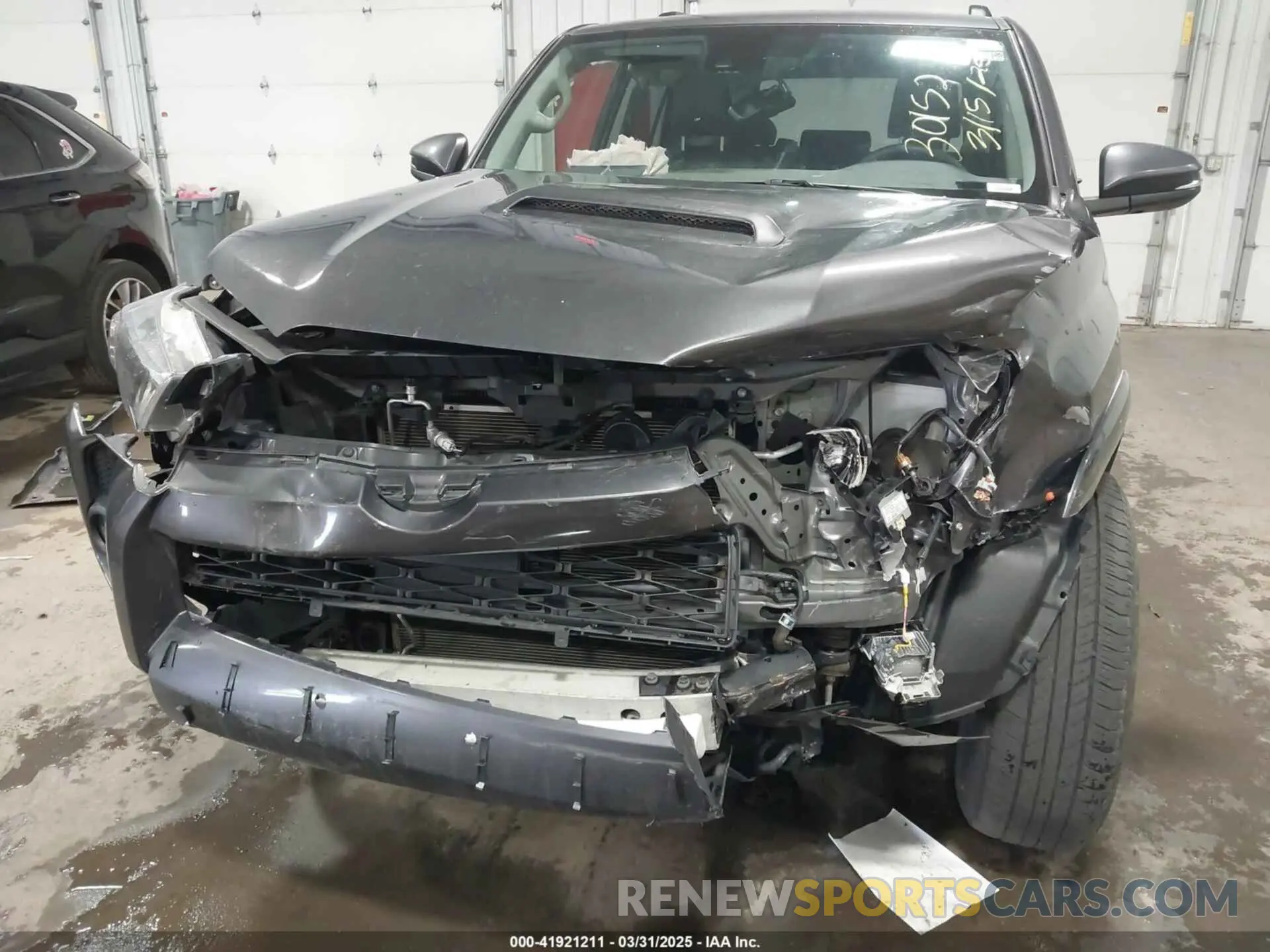 6 Photograph of a damaged car JTERU5JR6M5892569 TOYOTA 4RUNNER 2021