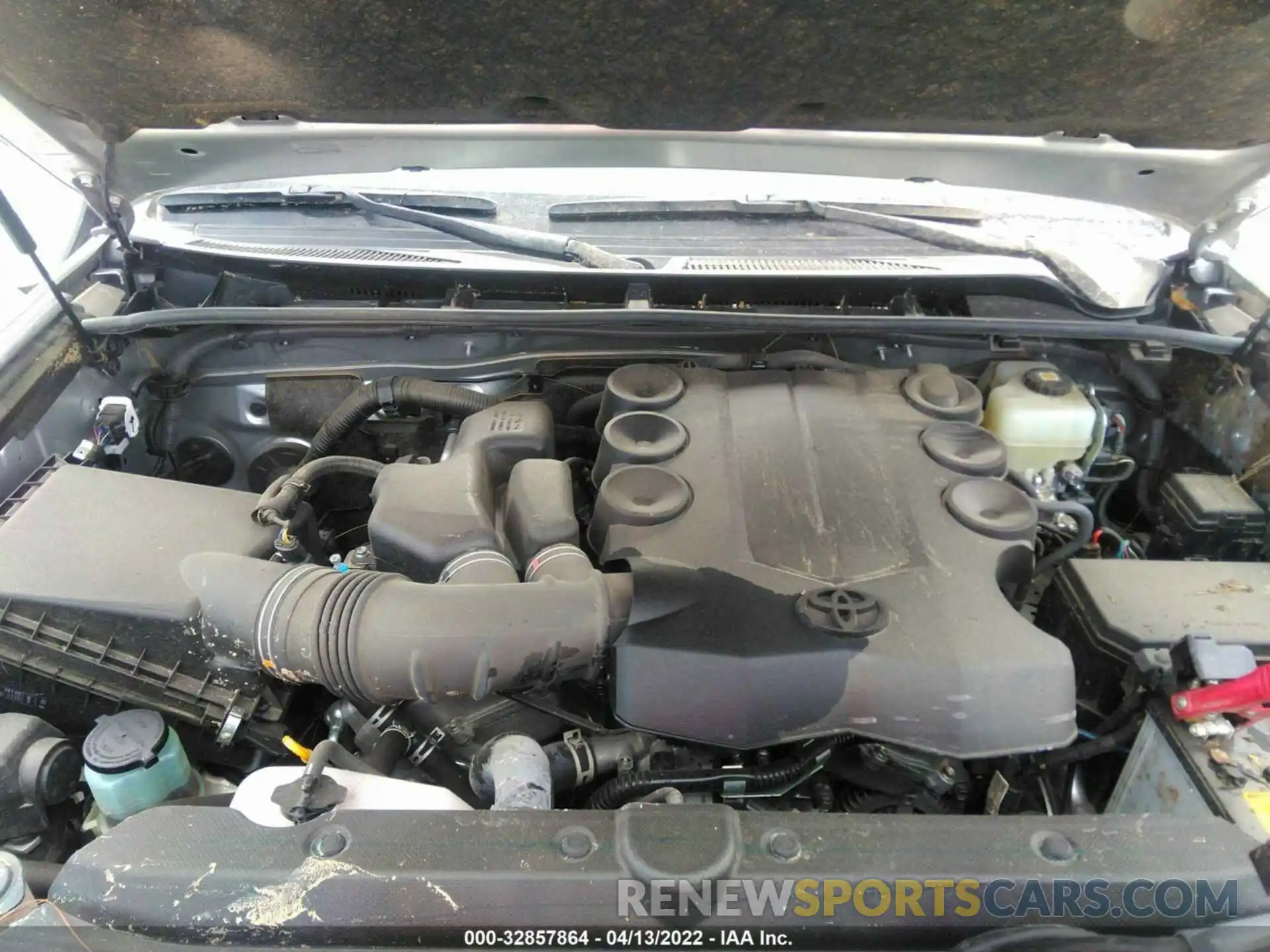 10 Photograph of a damaged car JTERU5JR6M5895519 TOYOTA 4RUNNER 2021