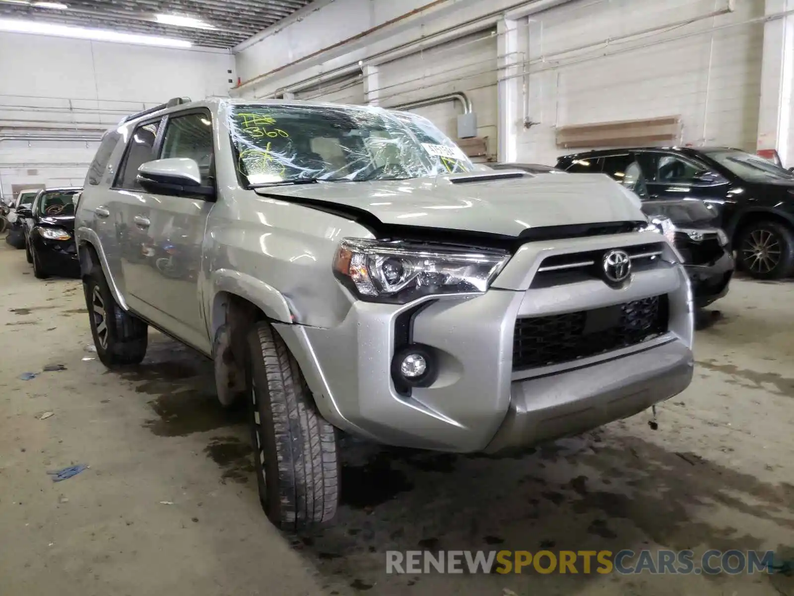 1 Photograph of a damaged car JTERU5JR7M5870063 TOYOTA 4RUNNER 2021