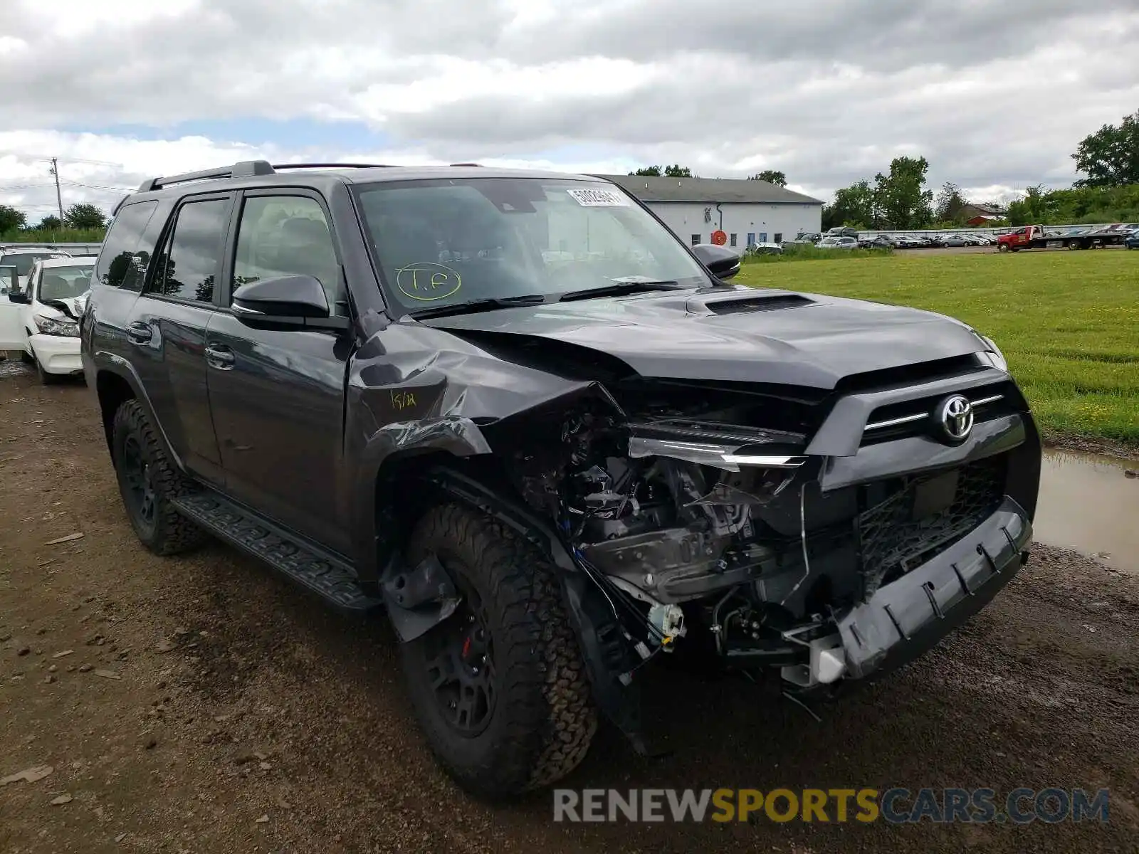 9 Photograph of a damaged car JTERU5JR7M5918614 TOYOTA 4RUNNER 2021