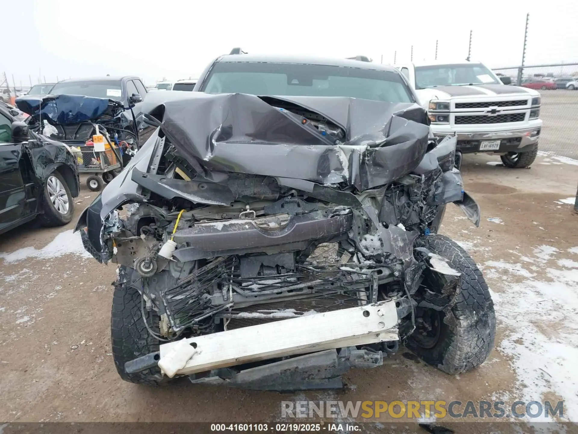 11 Photograph of a damaged car JTERU5JR7M5919858 TOYOTA 4RUNNER 2021