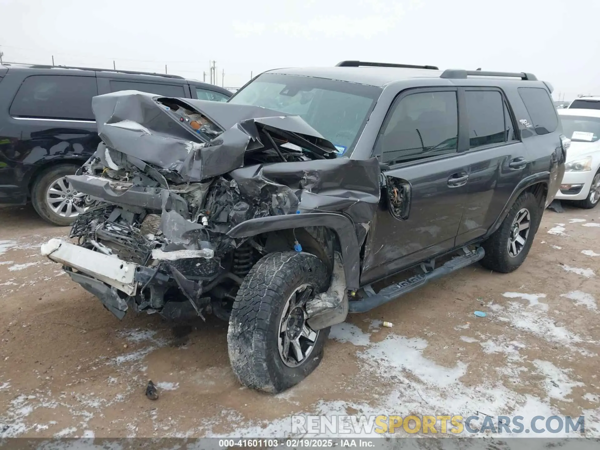 2 Photograph of a damaged car JTERU5JR7M5919858 TOYOTA 4RUNNER 2021