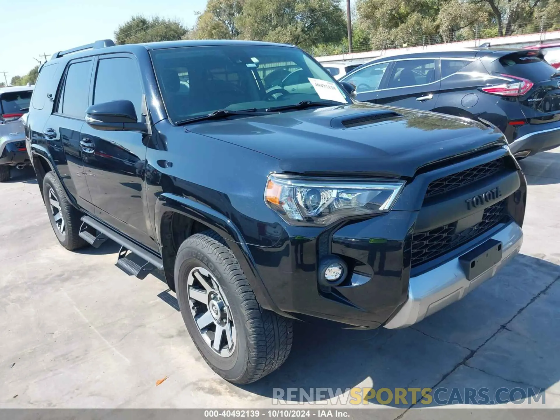 1 Photograph of a damaged car JTERU5JR7M5943139 TOYOTA 4RUNNER 2021