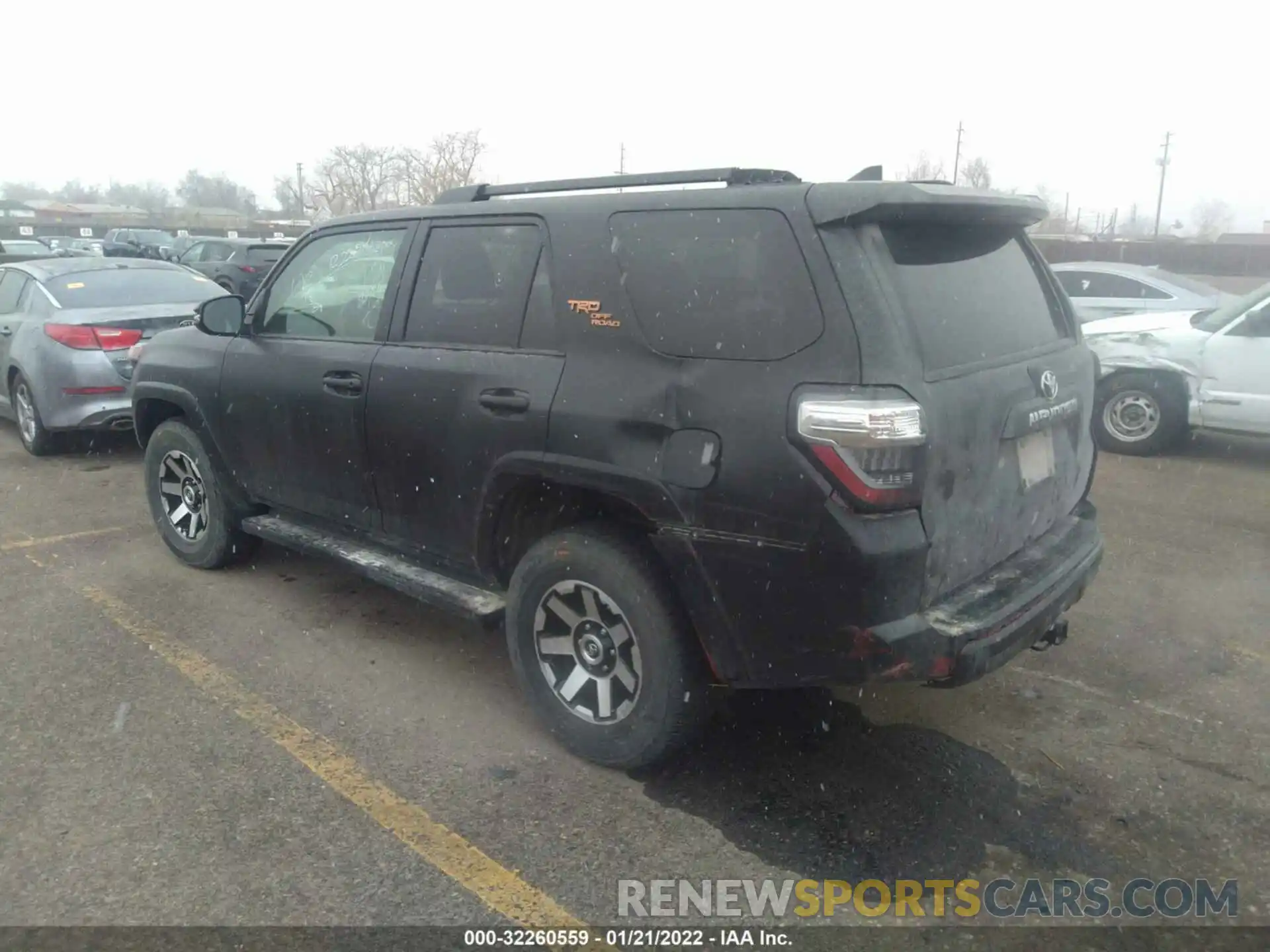 3 Photograph of a damaged car JTERU5JR8M5929296 TOYOTA 4RUNNER 2021