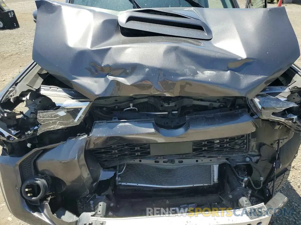 11 Photograph of a damaged car JTERU5JR9M5872400 TOYOTA 4RUNNER 2021
