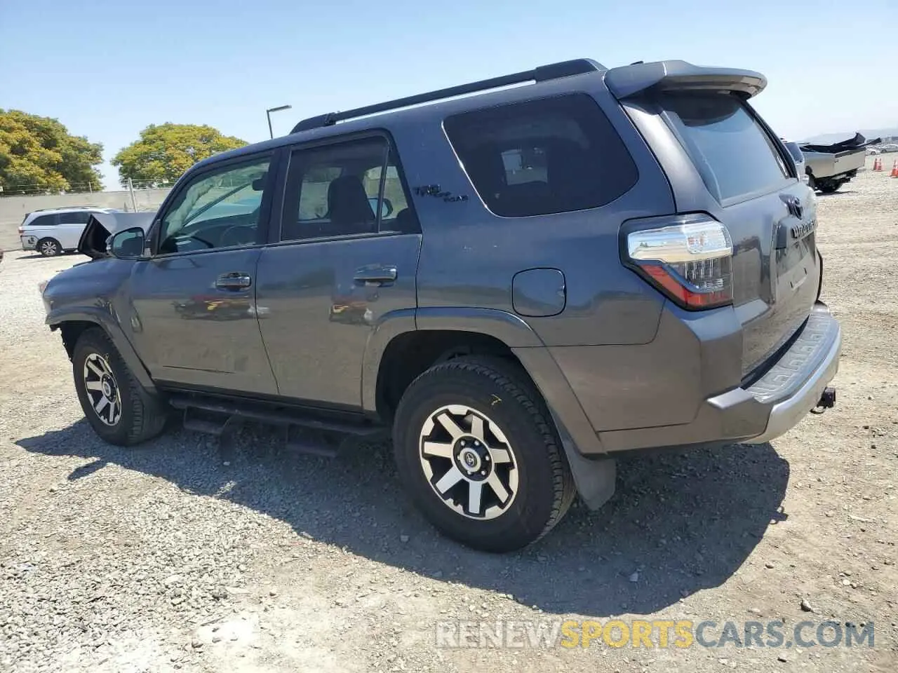 2 Photograph of a damaged car JTERU5JR9M5872400 TOYOTA 4RUNNER 2021