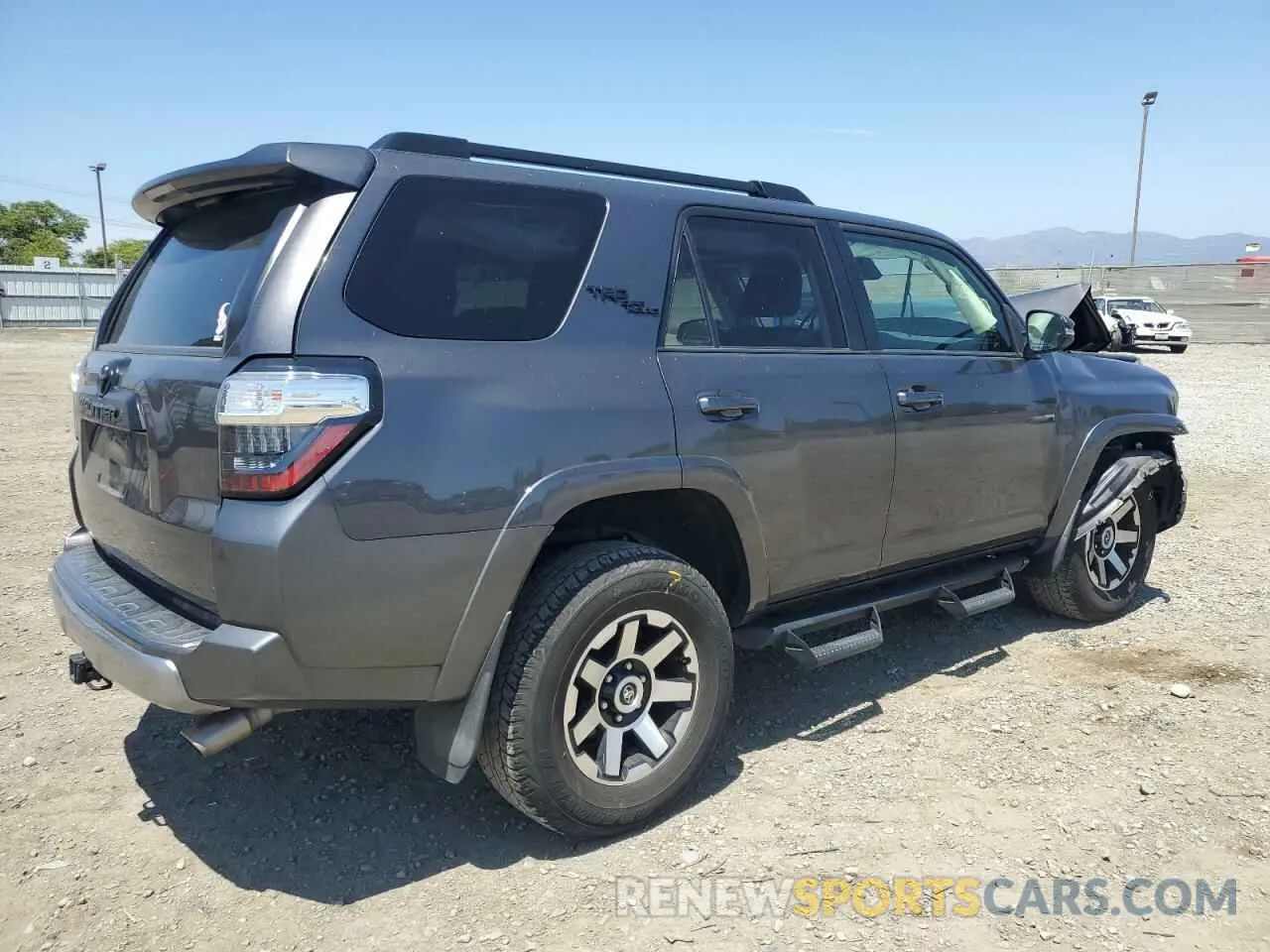3 Photograph of a damaged car JTERU5JR9M5872400 TOYOTA 4RUNNER 2021