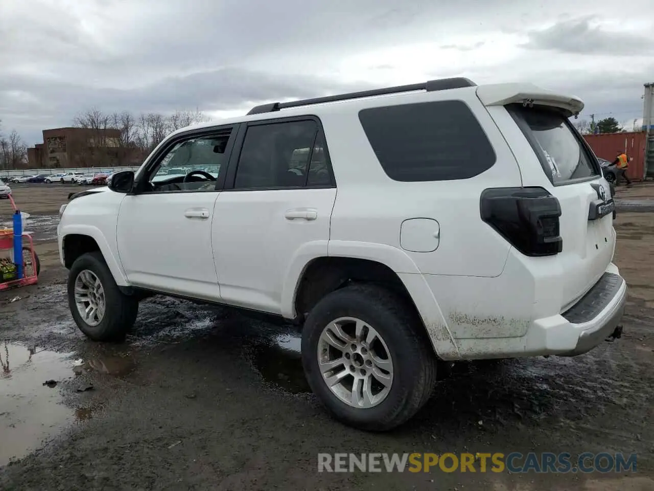 2 Photograph of a damaged car JTERU5JR9M5924544 TOYOTA 4RUNNER 2021