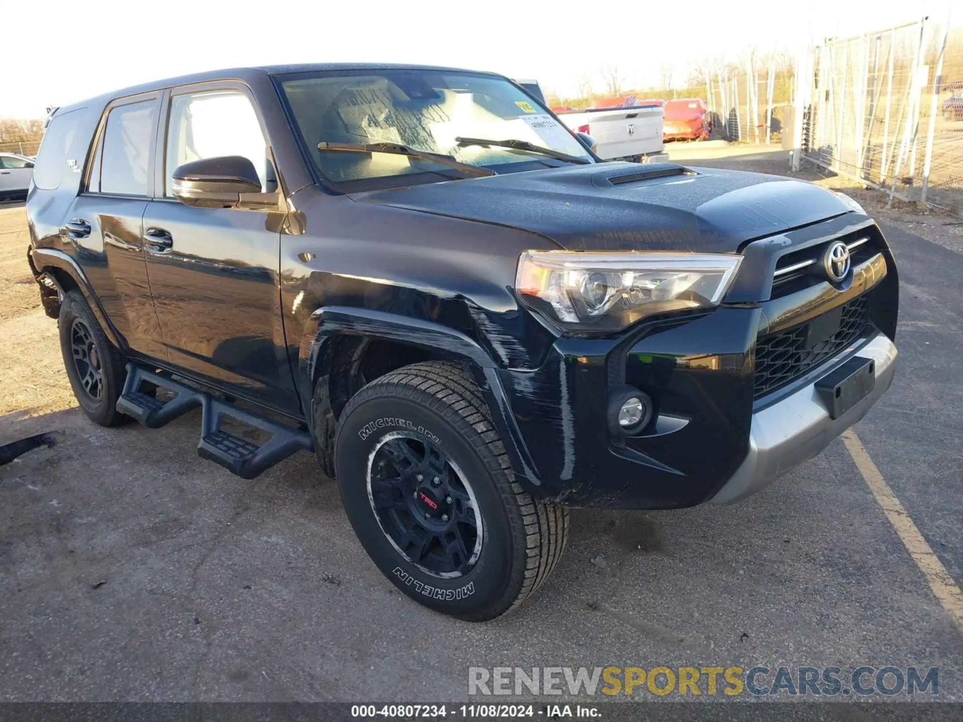 1 Photograph of a damaged car JTERU5JR9M5969497 TOYOTA 4RUNNER 2021