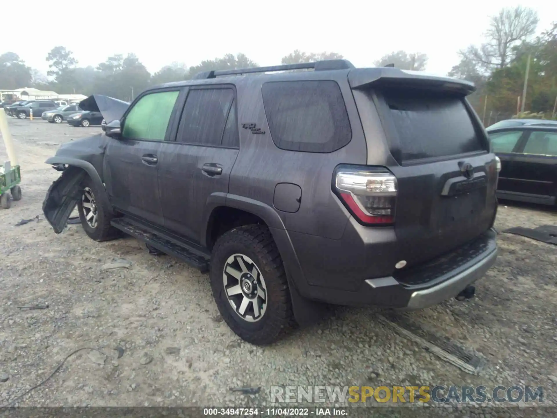 3 Photograph of a damaged car JTERU5JRXM5848610 TOYOTA 4RUNNER 2021