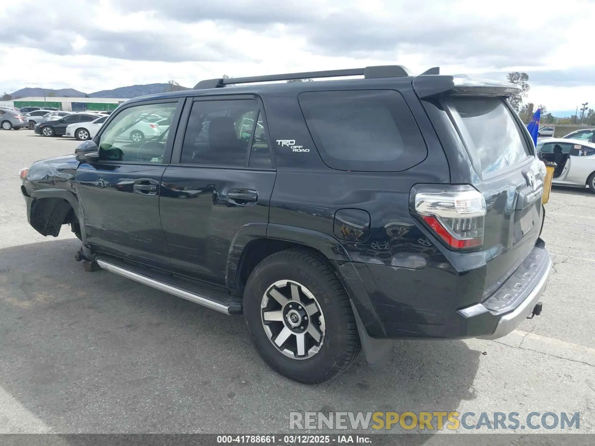 3 Photograph of a damaged car JTERU5JRXM5877816 TOYOTA 4RUNNER 2021