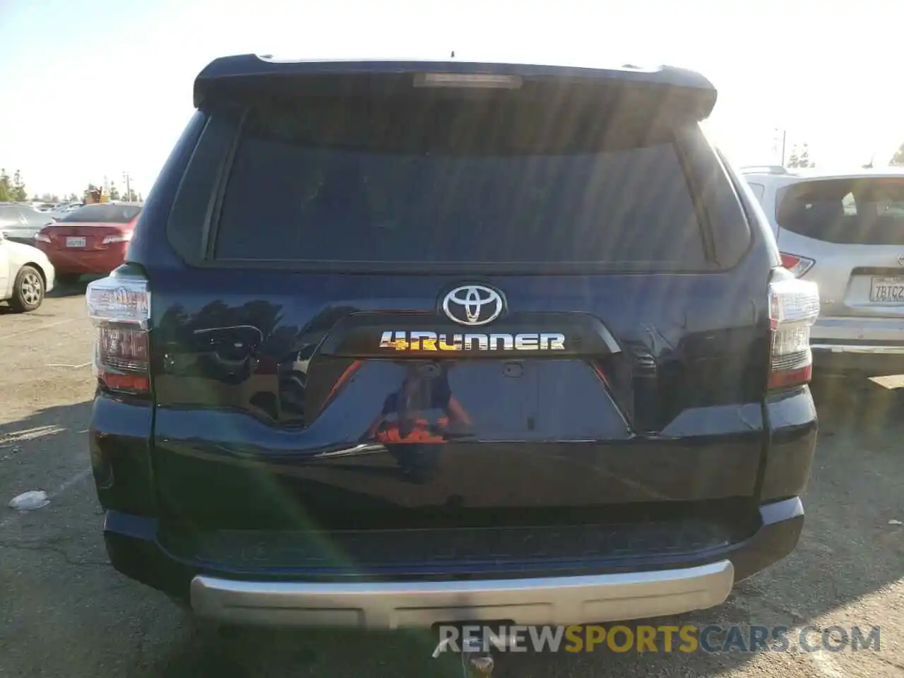 6 Photograph of a damaged car JTERU5JRXM5883454 TOYOTA 4RUNNER 2021