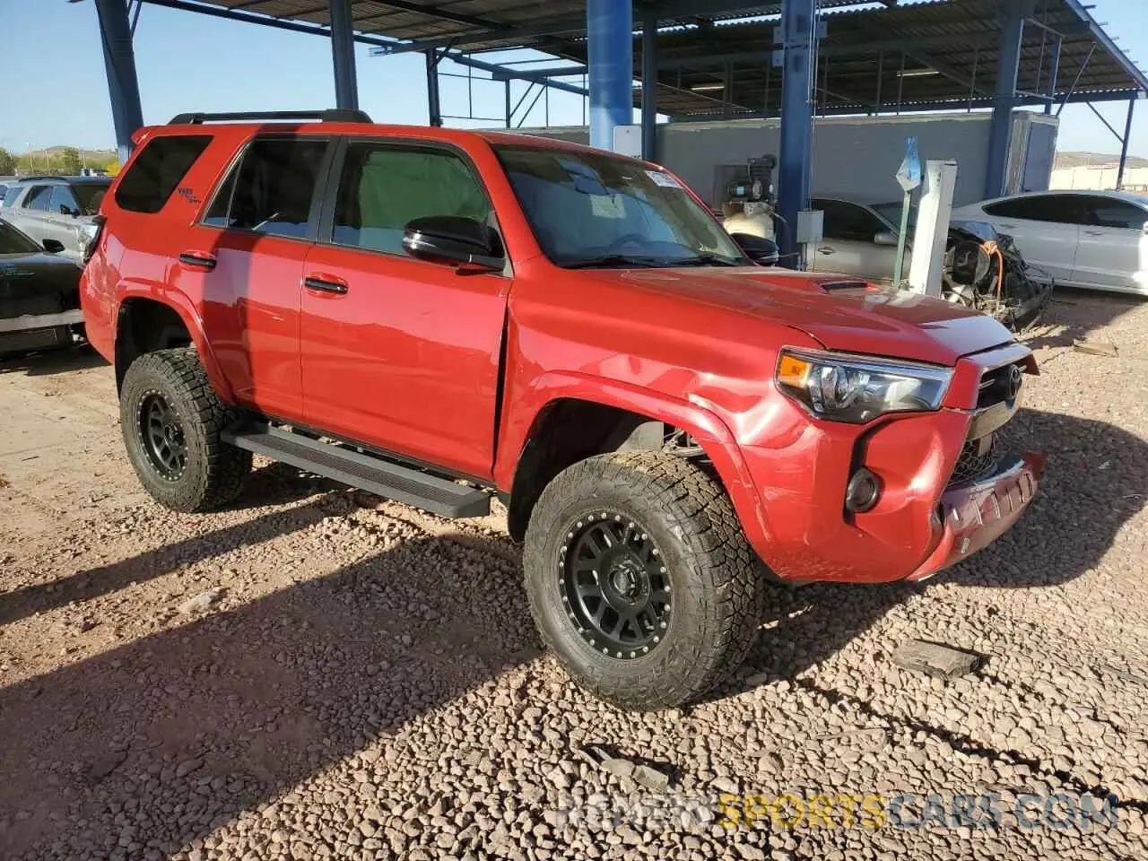 4 Photograph of a damaged car JTERU5JRXM5954331 TOYOTA 4RUNNER 2021