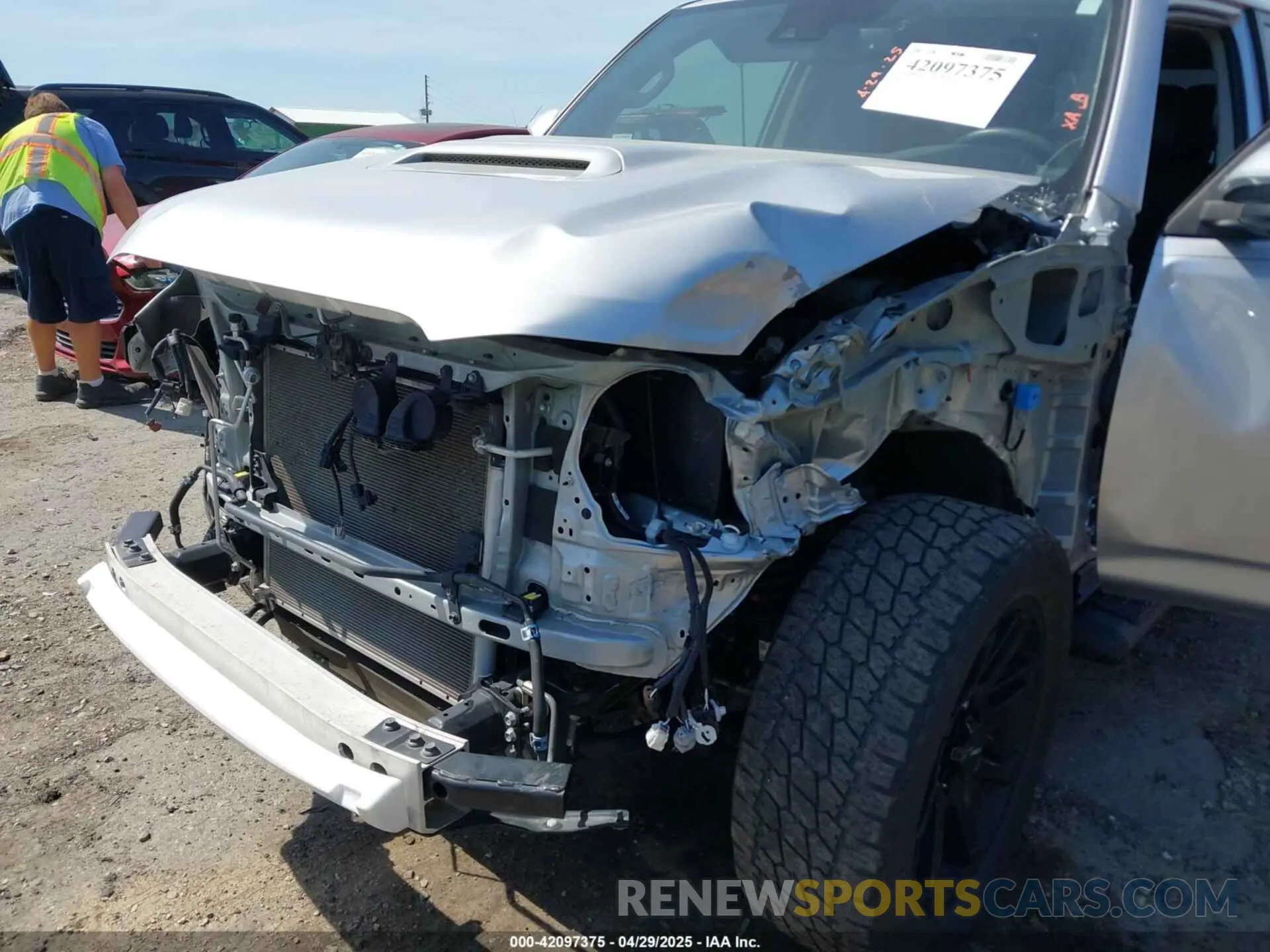 6 Photograph of a damaged car JTERU5JRXM5964177 TOYOTA 4RUNNER 2021