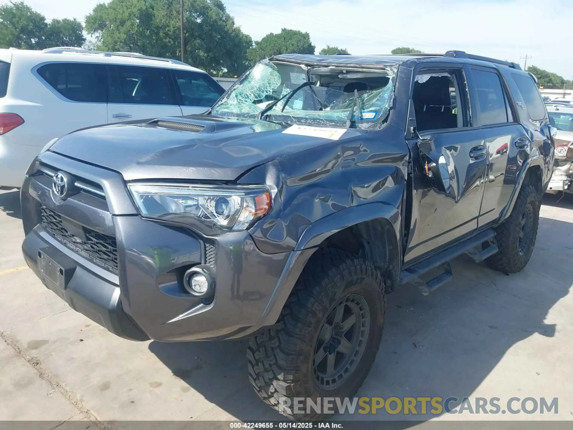 2 Photograph of a damaged car JTERU5JRXM5970786 TOYOTA 4RUNNER 2021