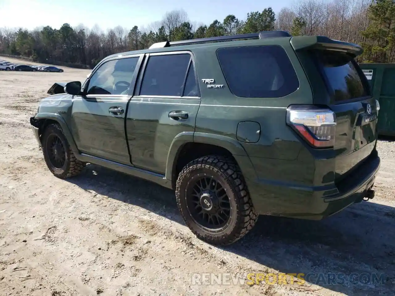 2 Photograph of a damaged car JTEAU5JR2N5274986 TOYOTA 4RUNNER 2022