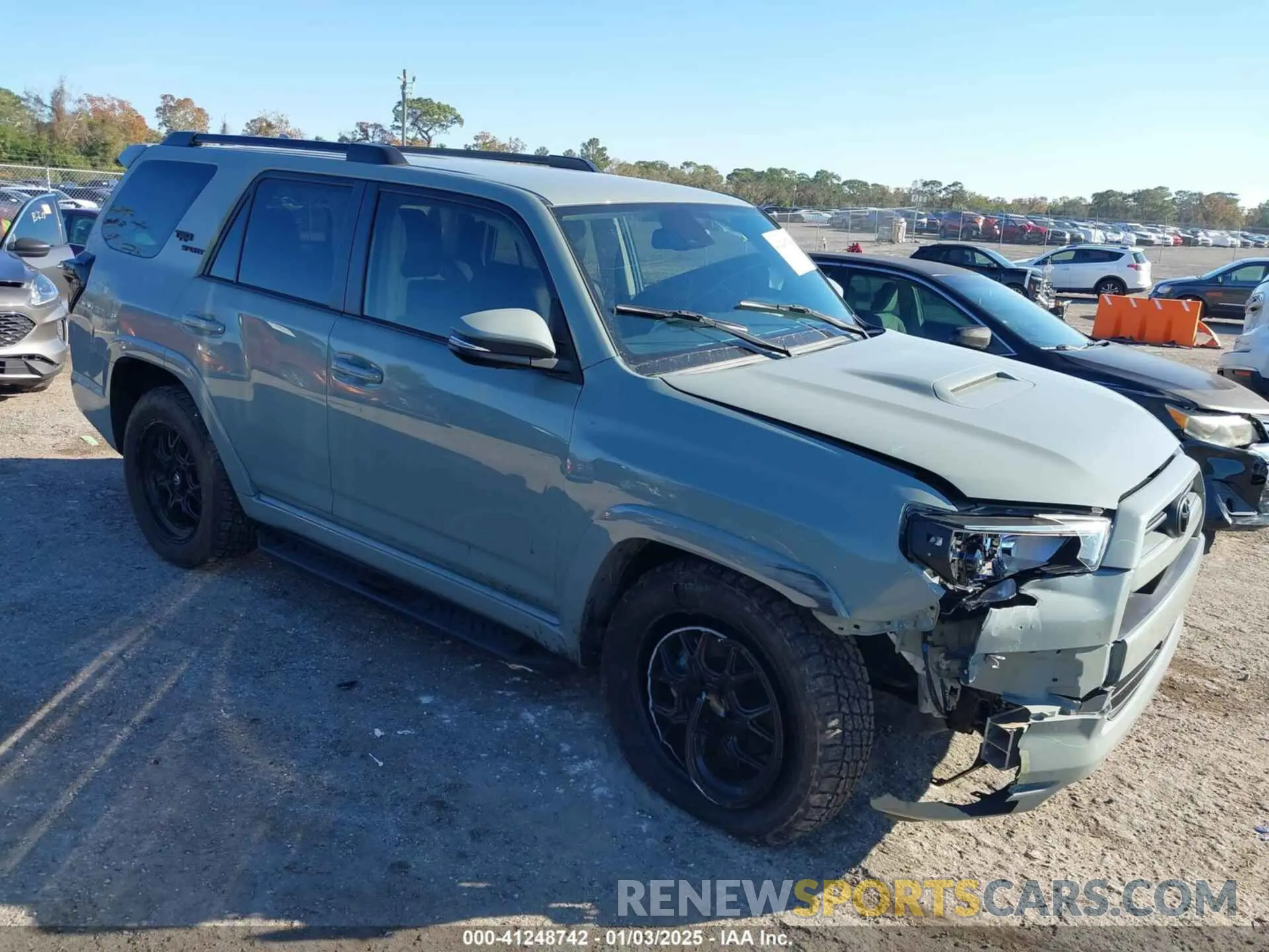 1 Photograph of a damaged car JTEAU5JR7N5262834 TOYOTA 4RUNNER 2022